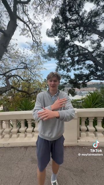 v24044gl0000d7b5c2nog65nn9e2rlkg