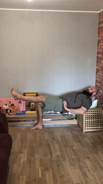 Антиротационные удержания в ягодичном мостике на 1ой ноге