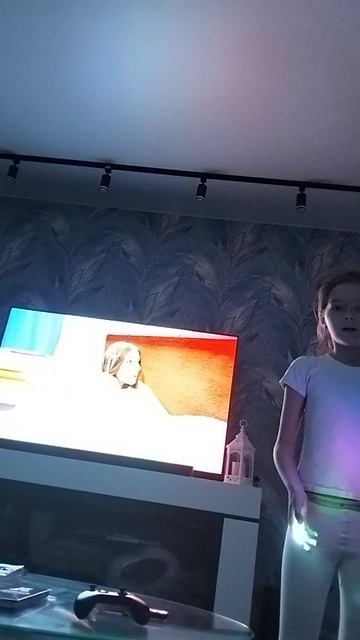 Извините то что долго не была на канале