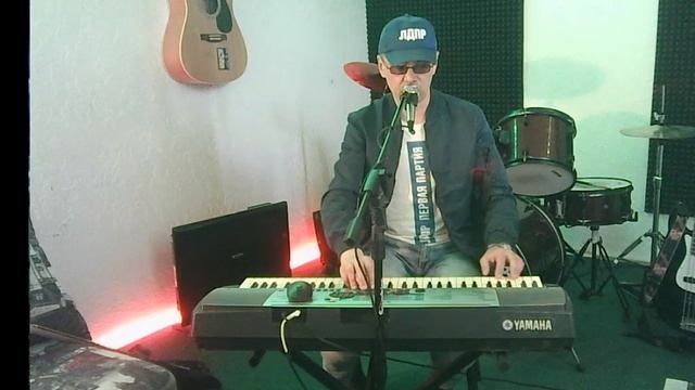 По улыбок к миру