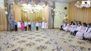 Будущие выпускники - младшая группа детского сада не слабо зажигают