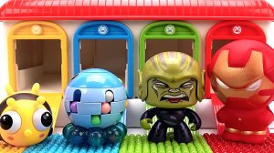 Мультики для детей. Первые игрушки для малышей. Разноцветный гараж. Звуки АСМР. Игрушки.