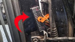 Мало кто знает, как правильно отсоединить разъем двери Volkswagen Polo, Jetta, Passat и не сломать