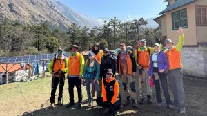 Эверест Трек. Фрагменты перехода Группы Клуба 7 Вершин «Еще чуть-чуть»  в деревню Дингбоче