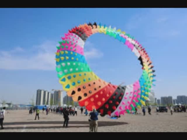 20 апреля - Фестиваль воздушных змеев в Китае