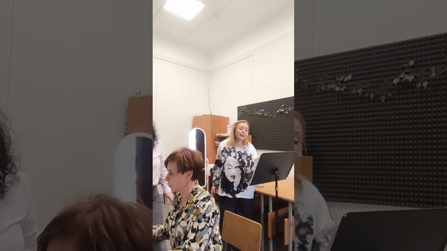 Факультет Академического вокала, урок