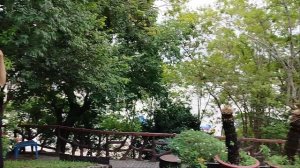 Территория в зелени у Чамских башен!