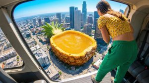 В КАКОЙ БАССЕЙН ВЫ БЫ ПРЫГНУЛИ С ВЕРТОЛЕТА? 🚁💦 Странно 💦 удовлетворяющий АСМР. мультик про. для