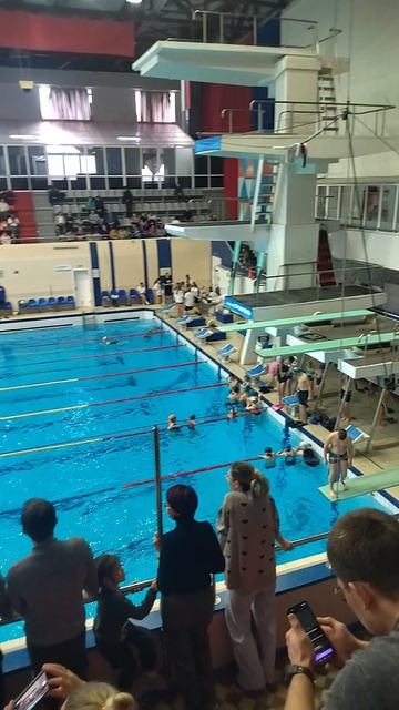 я в басейне