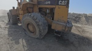 Ремонт шины большого погрузчика. Пакистан