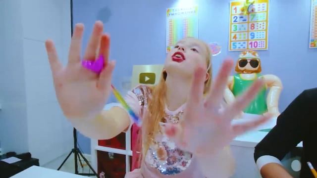 Тупые Школьники Vs Умные Школьники! Веселые Ситуации с Друзьями. Мы Семья - Лучшее!