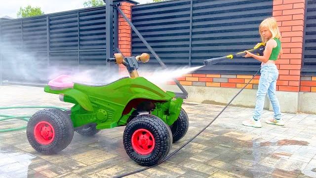 СОФУНЬЯ ШАЛУНЬЯ - СОФИЯ ПОДАРИЛА СЕСТРЕ КВАДРОЦИКЛ.