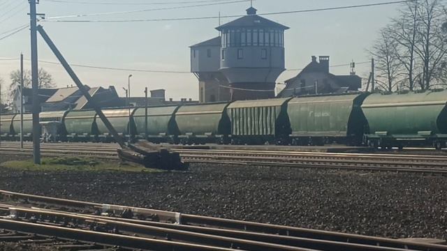 грузовой поезд проехал