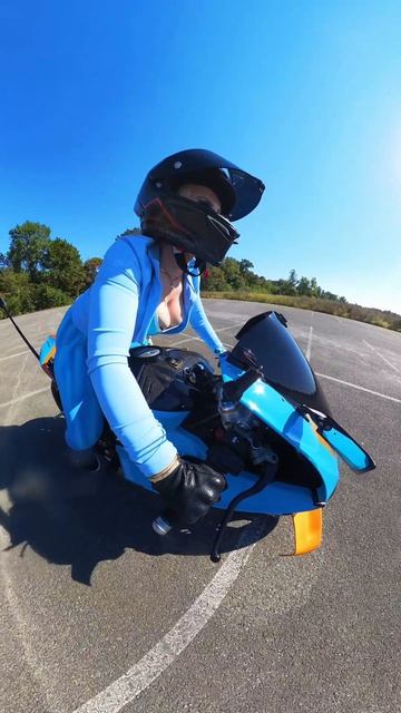 Катя Алмаз мото девушка на Дукати Ламборгини