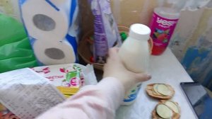 Распаковка продуктов с моими девочками.