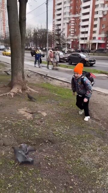 Без хлеба ешь