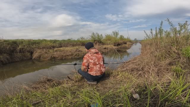РЫБАЛКА НА ПОПЛАВОЧНУЮ УДОЧКУ