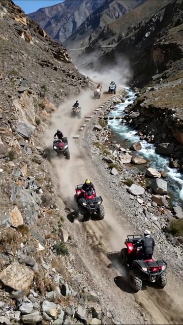 Экстрим на квадроциклах: захватывающее приключение в горах! #квадроциклы #приключения #экстрим