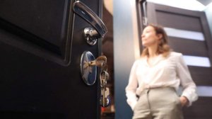 Аналитики назвали самые распространенные преступления в сфере жилья