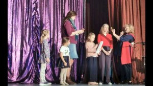 Я на сцену выхожу...