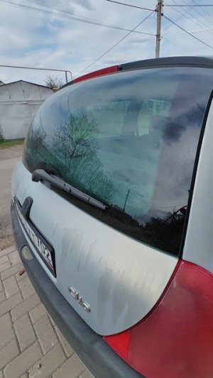 Renault Clio 2.mp4