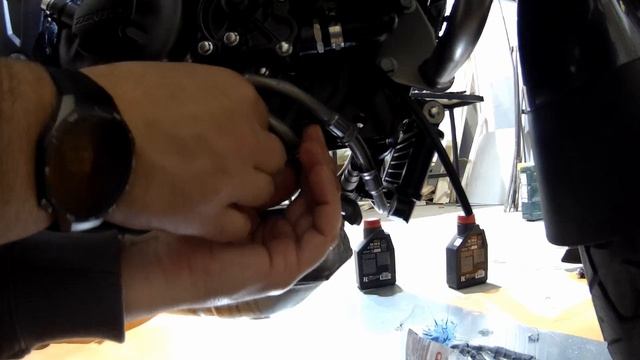 ТО мотоцикла Zontes 350 T и замена Шланга масляного радиатора!