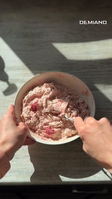 Высокобелковые малиновые кексы