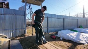 УПАЛ В КОЛОДЕЦ!  Жёсткие работы на участке: дренаж и заезд