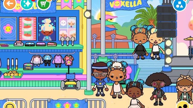 Амелия выступает!