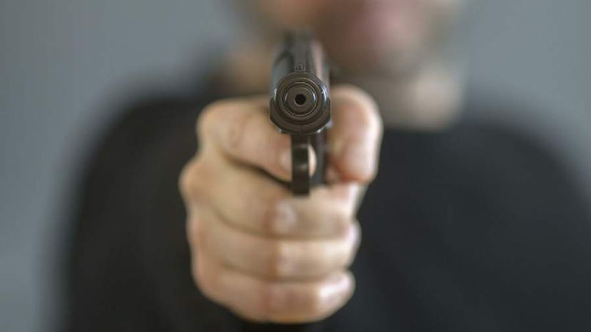 Во Владивостоке мужчина совершил ограбление с игрушечным пистолетом