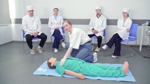 Югорчанам показали, как правильно проводить сердечно-легочную реанимацию
