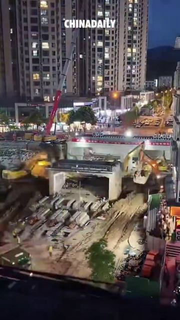 Китай установил гигантский мост всего за сутки