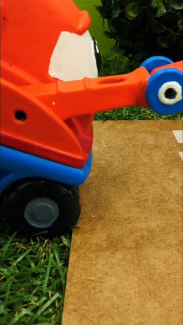 Машинка Капу провалился в яму!  #игрушки #длядетей #машинки