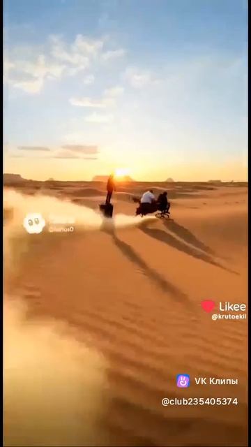 Капец Тоха 2х2 на курице,Антон Чигур на колонке,эта я хз кто на кресла