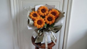 ПОДСОЛНУХИ ИЗ СИНЕЛЬНОЙ ПРОВОЛОКИ