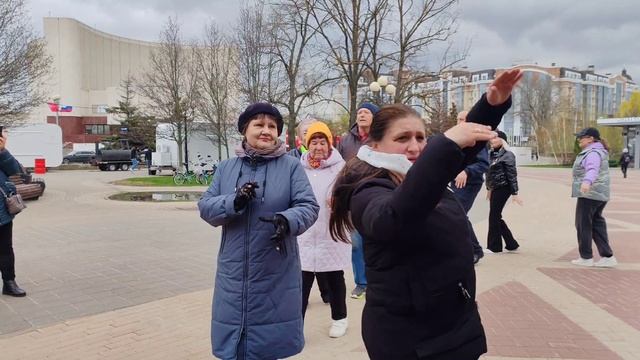 19 апреля.Крылышки...