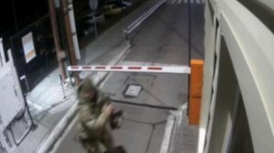 КПП Каланчак — первые минуты. На записи камеры наблюдения — украинский пограничник на КПП Каланчак