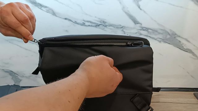 универсальный рюкзак Mark Ryden G1_MR2859_00 C дополнительной сумкой.