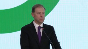 В Узбекистане работают более трех тысяч предприятий с российским капиталом, сообщил Денис Мантуров.