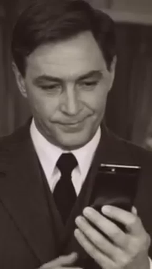 Штирлиц в 2026-м году 😎😁