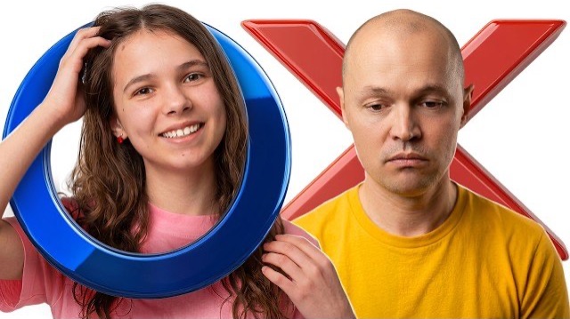 Кто первый найдет все эмодзи в доме ?!