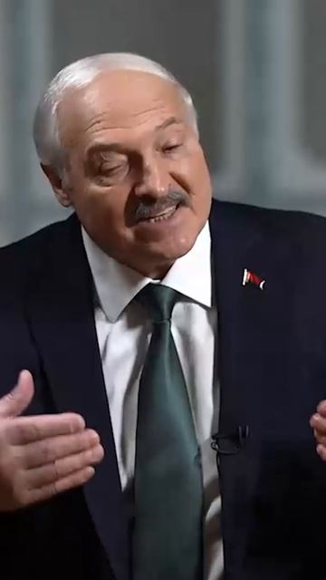 Лукашенко: Украинцы избрали Зеленского и сейчас очень дорого платят за свое решение