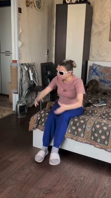 БЫКА ВТЯГИВАЮТ В РАЗБОРКИ! ИРИШКА ЧИКИ ПИКИ ПЫТАЕТСЯ СДЕЛАТЬ САНЮ УЧАСТНИКОМ ИХ ОТНОШЕНИЙ