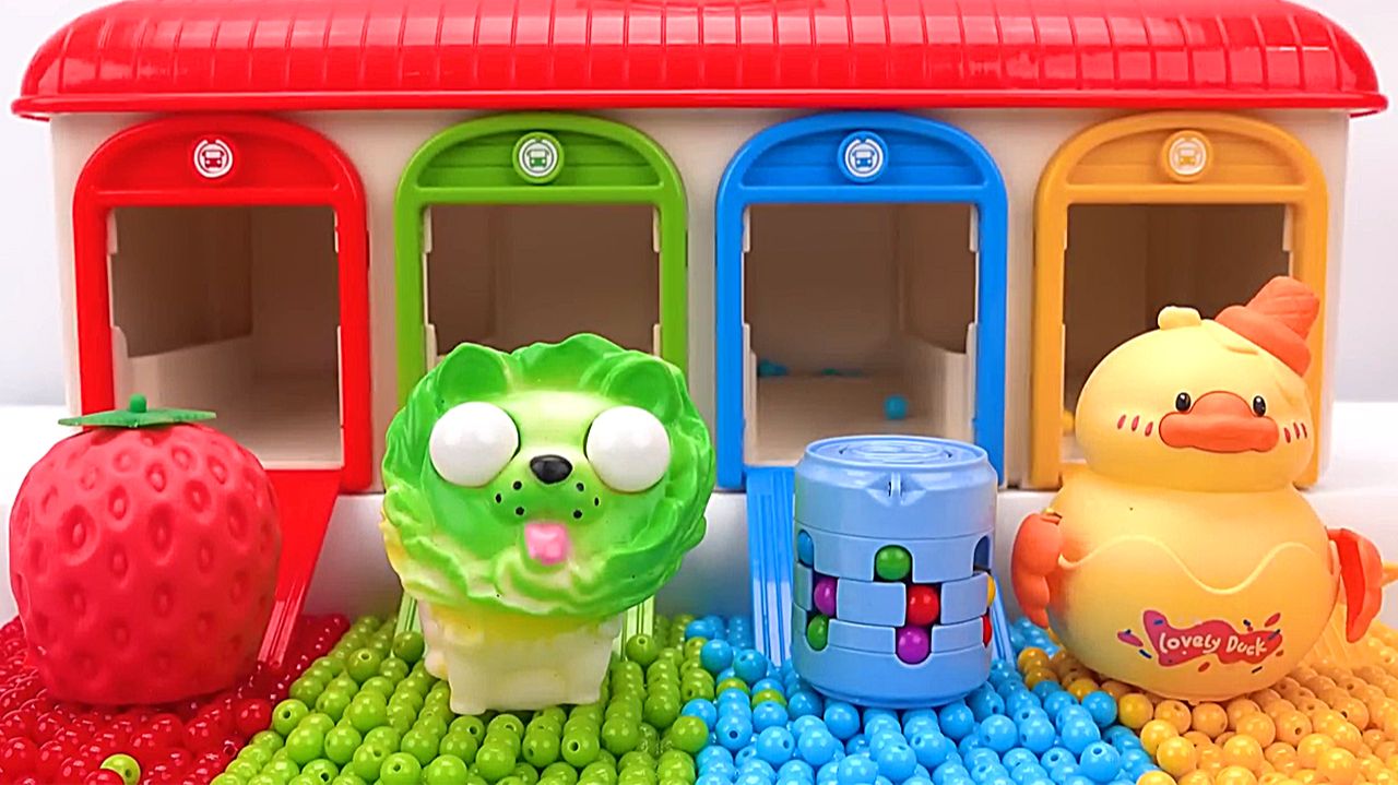 Первые игрушки для малышей. Разноцветный гараж. Звуки АСМР. Игрушки