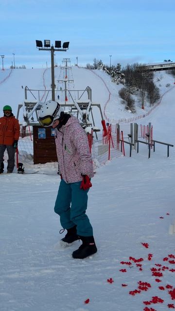 Поделитесь в комментариях, если вы встретили свою любовь на горнолыжке и как это было?☺️