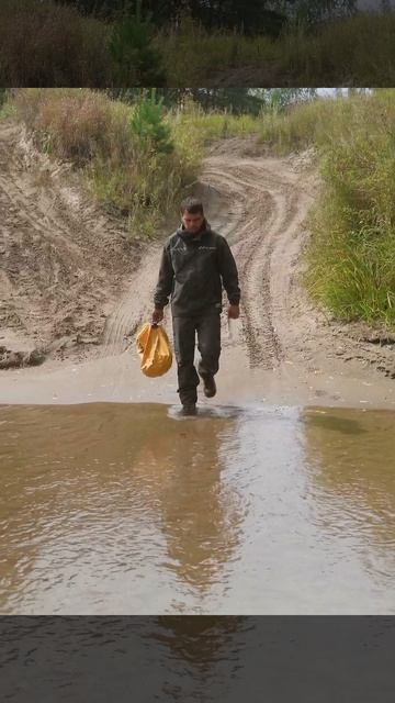 Сварной шов и двойная фиксация: как Гермомешок Helios 160л гарантирует сухость в любых условиях