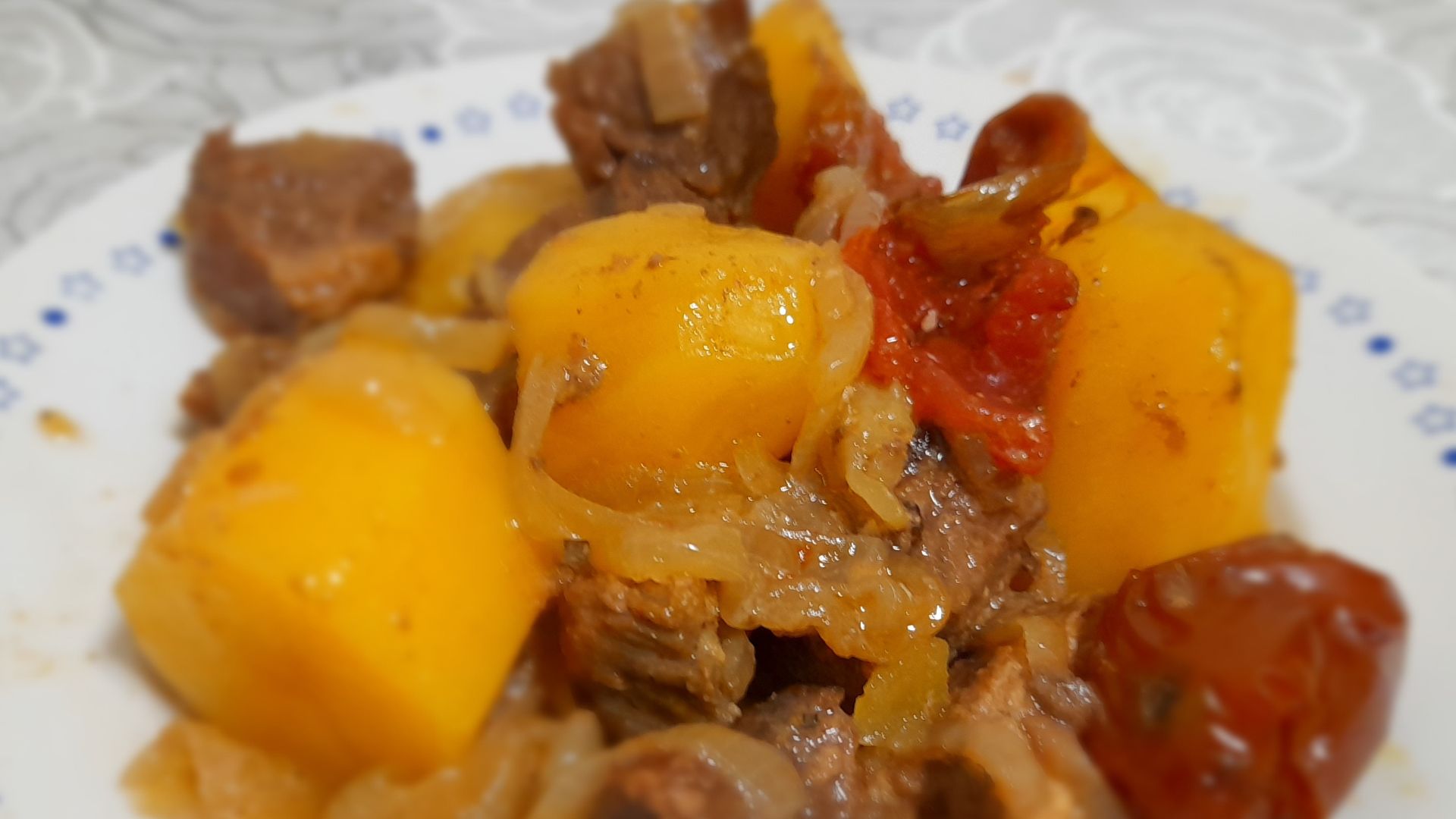 Жаркое из говядины по-жомашнему