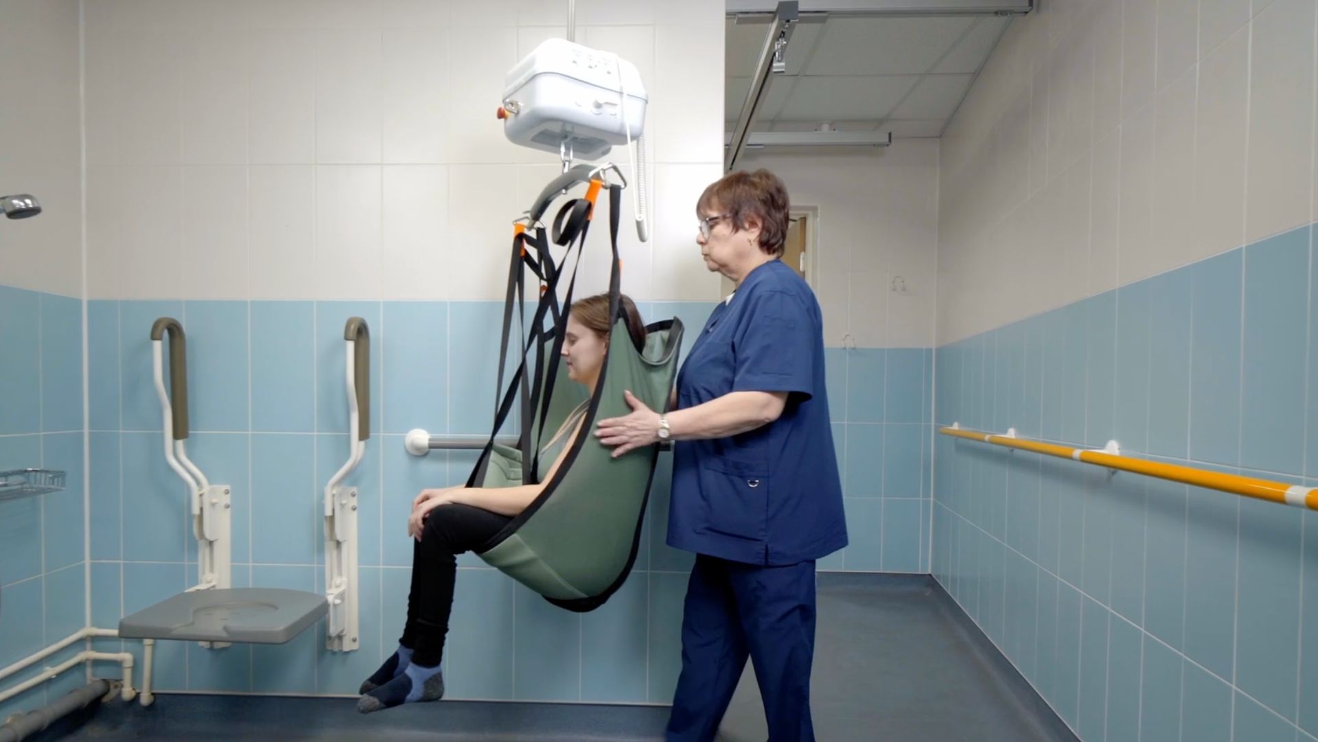 Система для подъёма и перемещения рельсовая медицинская БМ-01 в Функциональном доме СПбГУ 