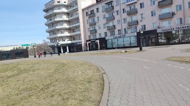 На электросамокате от Бульвара Победы до Главпочтамта
