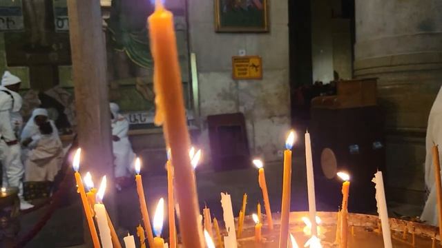 Я зажгла свечи за вас от только Сошедшего Благодатного Огня в Храме Гроба Господня